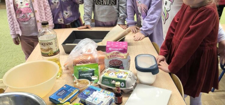 Ciasto marchewkowe w Króliczkach Ciasto marchewkowe w Króliczkach