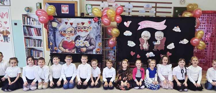 Dzień Babci i Dziadka w Sówkach Dzień Babci i Dziadka w Sówkach