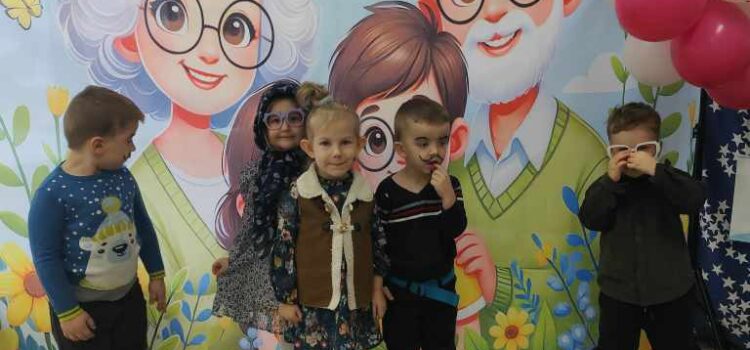 Dzień Babci i Dziadka w Kangurkach Dzień Babci i Dziadka w Kangurkach