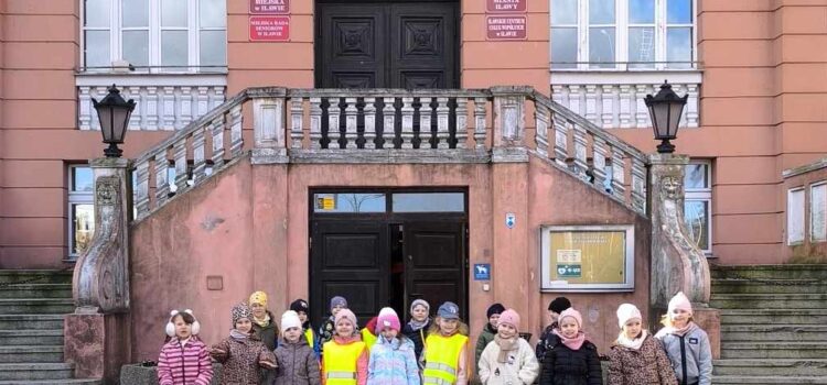 Świąteczny spacer Króliczków